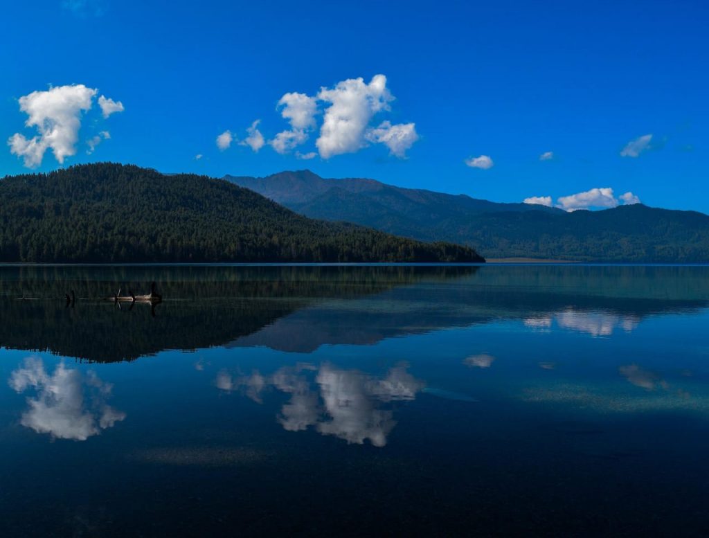 Rara-Beautiful-Lake-In-The-World