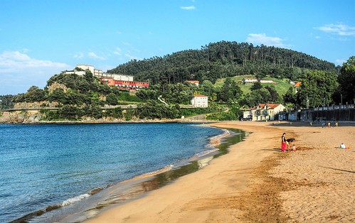 Isuntza-Beach-Most-Beautiful-Beaches-In-Spain