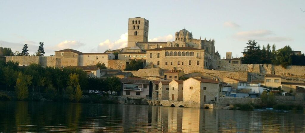 Zamora-Cathedral-Most-Stunning-Churches-To-Visit-In-Spain