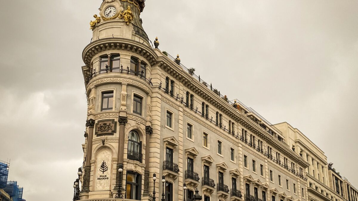 ME-Madrid-Reina-Victoria-Hotel